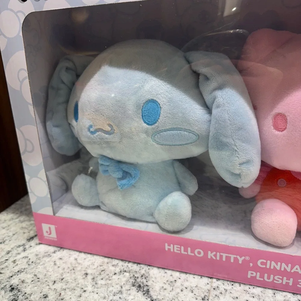 Hello Kitty‎ and Friends Monochrome Plush 3 Pack Cinnamoroll Kuromi Toys